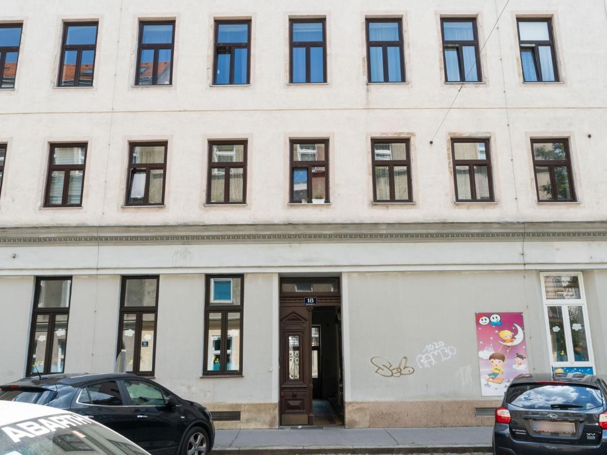 Elegant Apartment In Vienna With Patio Ngoại thất bức ảnh