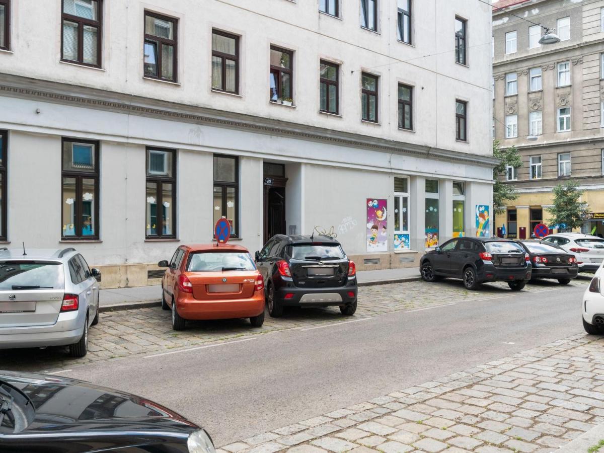 Elegant Apartment In Vienna With Patio Ngoại thất bức ảnh